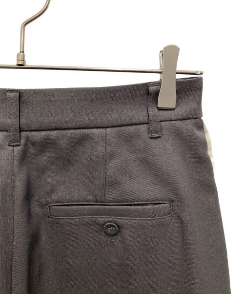 SLOBE IENA（スローブ イエナ）SLOBE IENA (スローブ イエナ) パウダーツイルサイドラインスラックス オリーブ サイズ:38の古着・服飾アイテム