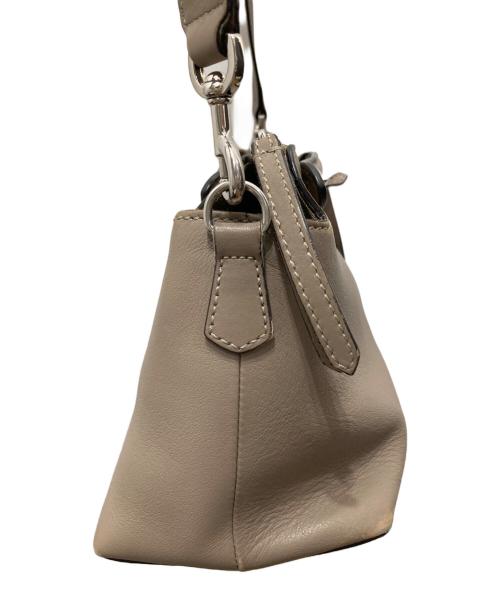 FENDI（フェンディ）FENDI (フェンディ) 2WAYショルダーバッグ ベージュの古着・服飾アイテム