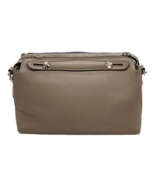 FENDI（フェンディ）FENDI (フェンディ) 2WAYショルダーバッグ ベージュの古着・服飾アイテム