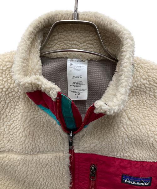 Patagonia（パタゴニア）Patagonia (パタゴニア) CLASSIC RETRO-X VEST アイボリー サイズ:Sの古着・服飾アイテム