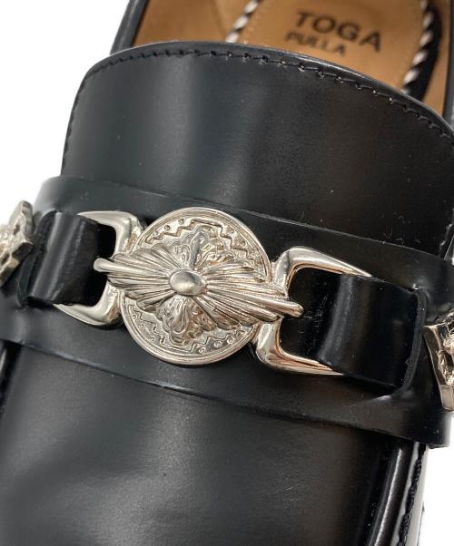 TOGA PULLA（トーガ プルラ）TOGA PULLA (トーガ プルラ) メタルローファー ブラック サイズ:37の古着・服飾アイテム