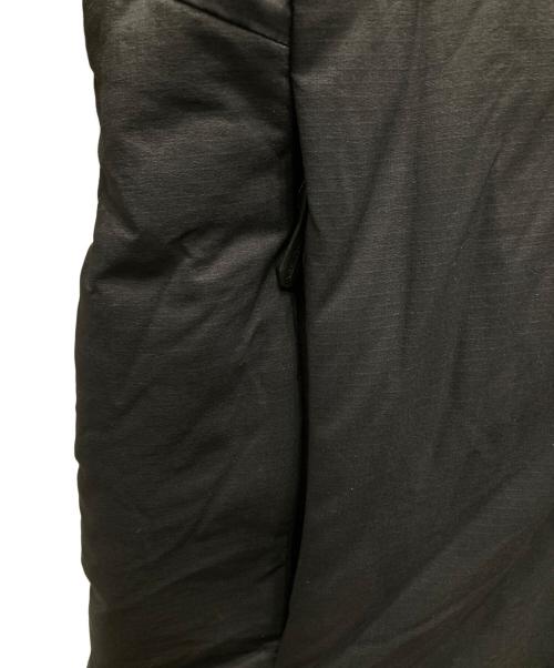 ARC'TERYX（アークテリクス）ARC'TERYX (アークテリクス) ATOM AR HOODY/アトム エーアール フーディ ブラック サイズ:Lの古着・服飾アイテム