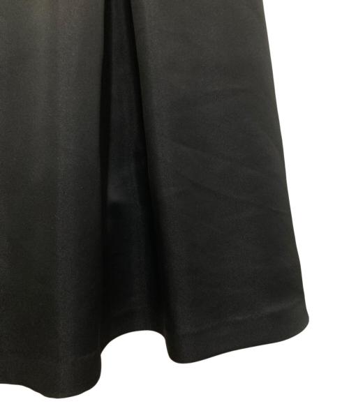 JENNE（ジェンヌ）JENNE (ジェンヌ) オープンカラーサテンワンピース ブラック サイズ:Sの古着・服飾アイテム