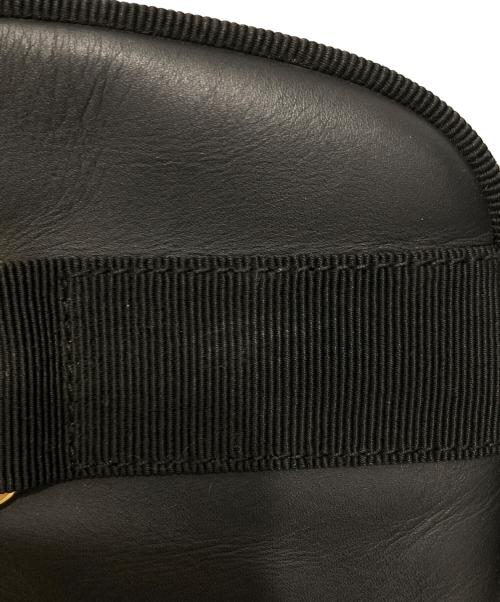 Salvatore Ferragamo（サルヴァトーレ フェラガモ）Salvatore Ferragamo (サルヴァトーレ フェラガモ) ヴァラリボンショルダーバッグ ブラックの古着・服飾アイテム