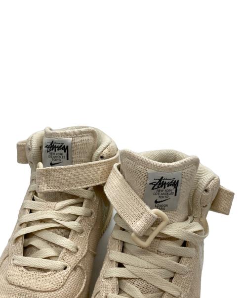 NIKE（ナイキ）NIKE (ナイキ) stussy (ステューシー) AIR FORCE 1 MID FOSSIL アイボリー サイズ:24.5の古着・服飾アイテム