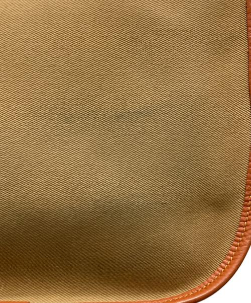 brady（ブレディ）Brady (ブレディ) STOUR ツイルショルダーバッグ カーキの古着・服飾アイテム