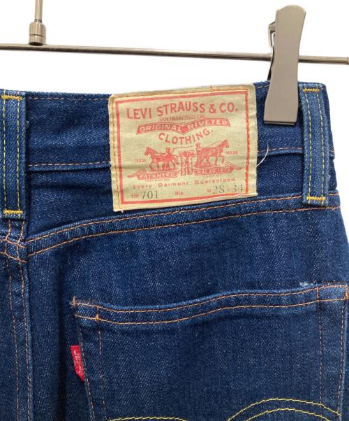 LEVI'S VINTAGE CLOTHING（リーバイス ビンテージ クロージング）LEVI'S VINTAGE CLOTHING (リーバイス ビンテージ クロージング) 701復刻デニムパンツ インディゴ サイズ:W28の古着・服飾アイテム