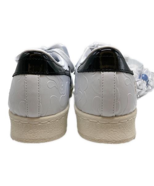 adidas（アディダス）adidas (アディダス) A BATHING APE (ア ベイシング エイプ) SUPERSTAR V BAPE FOOT WEAR ホワイト サイズ:30 未使用品の古着・服飾アイテム