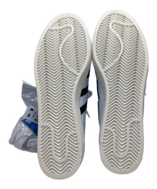 adidas（アディダス）adidas (アディダス) A BATHING APE (ア ベイシング エイプ) SUPERSTAR V BAPE FOOT WEAR ホワイト サイズ:30 未使用品の古着・服飾アイテム