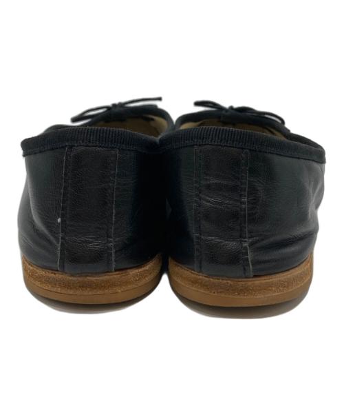 A.P.C.（アーペーセー）A.P.C. (アーペーセー) Porselli バレエパンプス ブラック サイズ:表記サイズ無し(下記参照)の古着・服飾アイテム