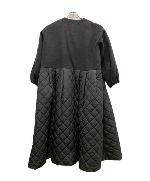 CAROLINA GLASER（カロリナ グレイサー）CAROLINA GLASER (カロリナ グレイサー) 配色キルティングコート ブラック サイズ:Fの古着・服飾アイテム