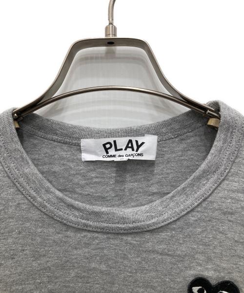 PLAY COMME des GARCONS（プレイコムデギャルソン）PLAY COMME des GARCONS (プレイコムデギャルソン) ハートロゴTシャツ グレー サイズ:Sの古着・服飾アイテム