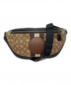 COACHコーチ）の古着「ウエストバッグ」｜ベージュ