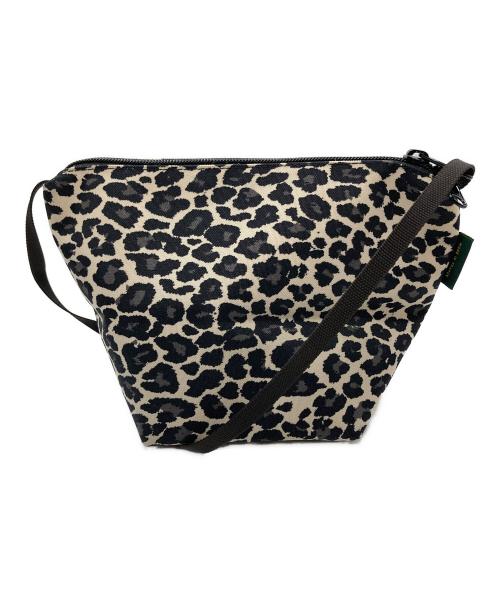 Herve Chapelier（エルベシャプリエ）Herve Chapelier (エルベシャプリエ) ナイロン舟型ショルダーバッグS ホワイト×ブラックの古着・服飾アイテム