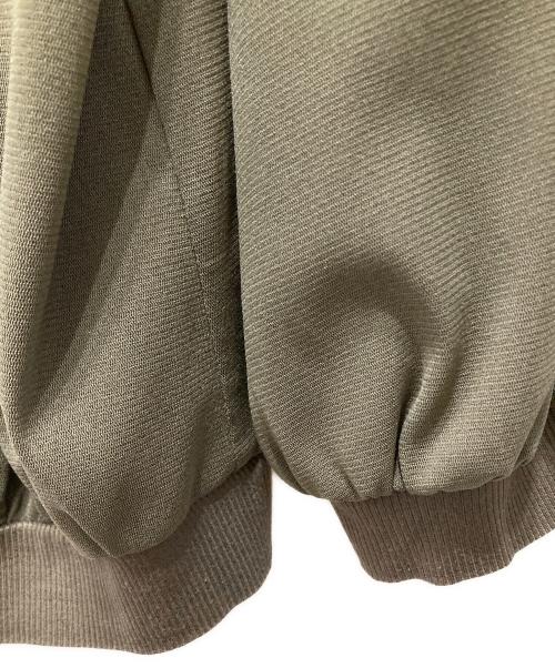 自由区（ジユウク）自由区 (ジユウク) ソフティーチュール ブルゾン オリーブ サイズ:38の古着・服飾アイテム