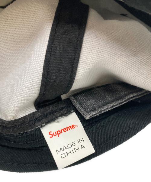 SUPREME（シュプリーム）SUPREME (シュプリーム) Script Logo Fitted 6-Panel ブラックの古着・服飾アイテム