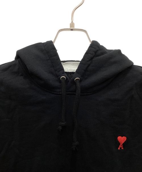 AMI Alexandre Mattiussi（アミアレクサンドルマテュッシ）AMI Alexandre Mattiussi (アミアレクサンドルマテュッシ) ハートロゴスモール刺繍プルオーバー パーカー ブラック サイズ:Sの古着・服飾アイテム
