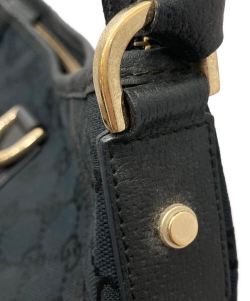 GUCCI（グッチ）GUCCI (グッチ) GGキャンバス セミショルダーバッグ ブラックの古着・服飾アイテム