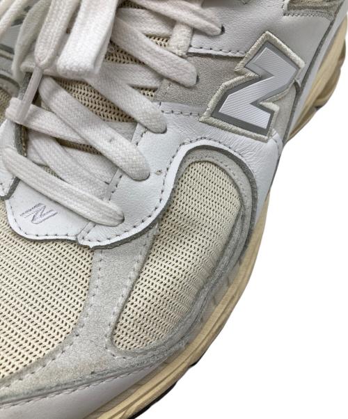 NEW BALANCE（ニューバランス）NEW BALANCE (ニューバランス) M2002RIA ホワイト サイズ:28の古着・服飾アイテム
