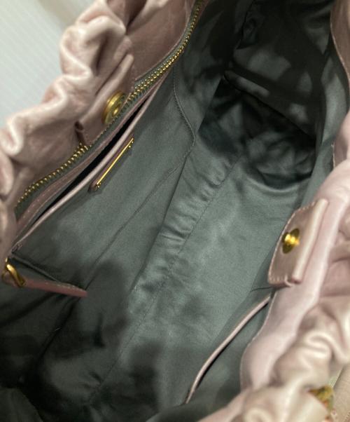 MIU MIU（ミュウミュウ）MIU MIU (ミュウミュウ) VITELLO LUX 2WAYバッグ MUGHETTO(ライトピンク)の古着・服飾アイテム