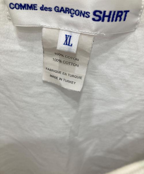 COMME des GARCONS SHIRT（コムデギャルソンシャツ）COMME des GARCONS SHIRT (コムデギャルソンシャツ) ロゴTシャツ ホワイト サイズ:XLの古着・服飾アイテム