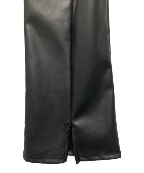AEWEN MATOPH（イウエン マトフ）AEWEN MATOPH (イウエン マトフ) レザーライクスリムフレアパンツ ブラック サイズ:36の古着・服飾アイテム