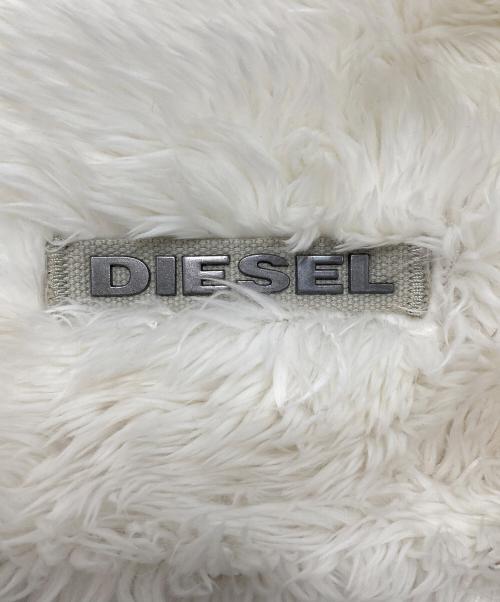 DIESEL（ディーゼル）DIESEL (ディーゼル) ファートートバッグ ホワイトの古着・服飾アイテム