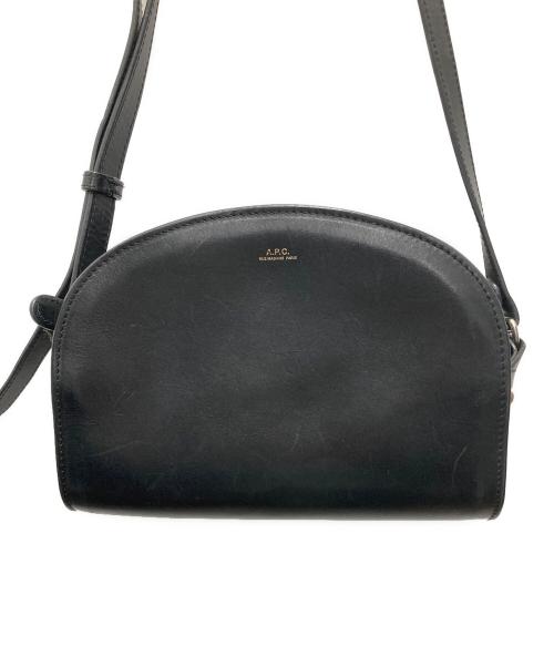 A.P.C.（アーペーセー）A.P.C. (アーペーセー) ハーフムーンショルダーバッグ ブラックの古着・服飾アイテム