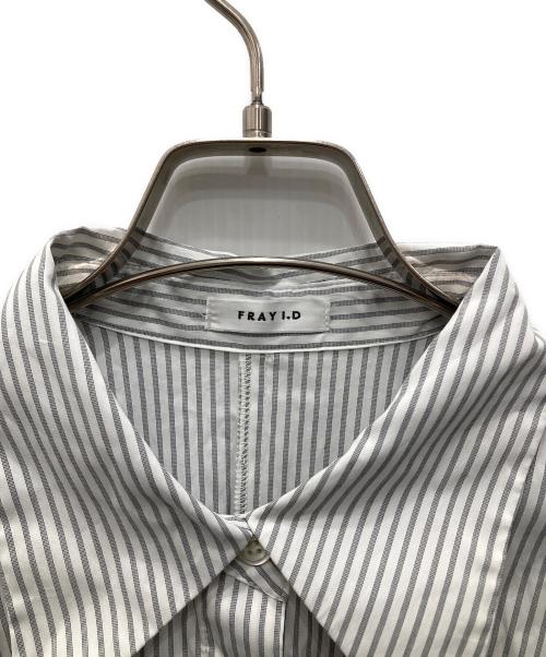 FRAY ID（フレイ アイディー）FRAY ID (フレイ アイディー) タックウエストシャツワンピース グレー 未使用品の古着・服飾アイテム