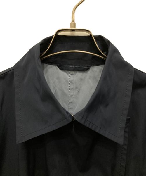 me ISSEY MIYAKE（ミーイッセイ ミヤケ）me ISSEY MIYAKE (ミーイッセイ ミヤケ) ポリトレンチコート ネイビー サイズ:Fの古着・服飾アイテム