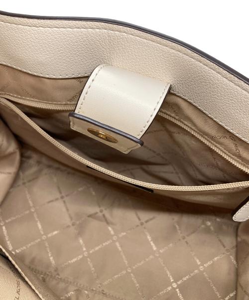 MICHAEL KORS（マイケル・コース）MICHAEL KORS (マイケル・コース) HAMILTON サッチェル ミディアム ベージュの古着・服飾アイテム