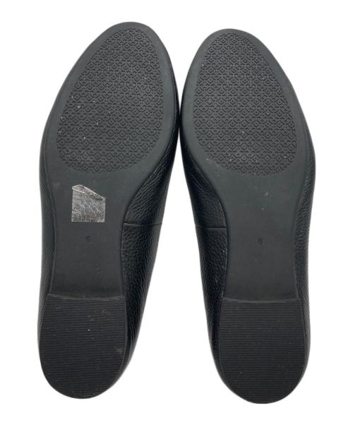 TORY BURCH（トリーバーチ）TORY BURCH (トリーバーチ) レザーフラットパンプス ブラック サイズ:6の古着・服飾アイテム