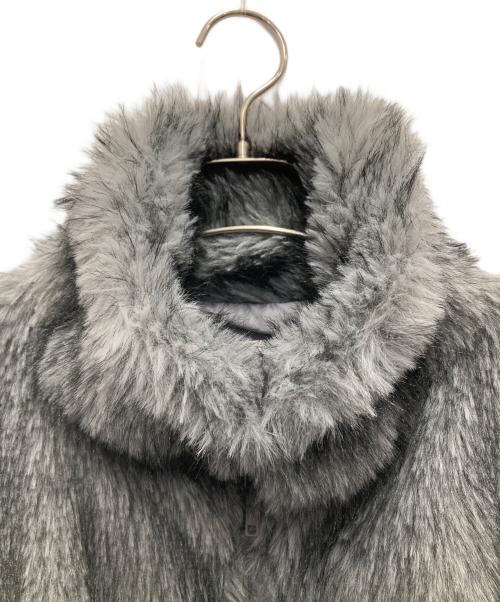 Mili affinity（ミリアフィニティー）mili affinity (ミリアフィニティー) フェイクファーショート丈ダブルジップジャケット グレー サイズ:Ｆの古着・服飾アイテム