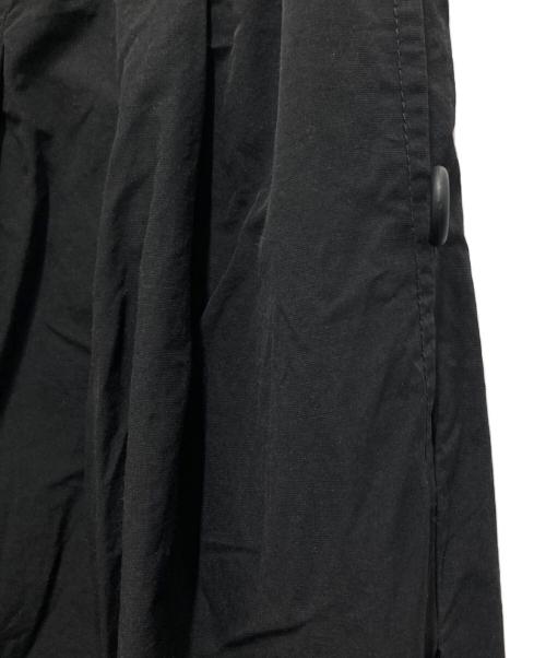 ALOUND（アラウンド）alound (アラウンド) ツータックテーパードナイロンパンツ ブラック サイズ:Mの古着・服飾アイテム