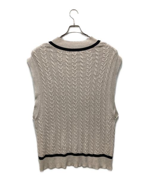 BEAUTY&YOUTH（ビューティーアンドユース）BEAUTY&YOUTH (ビューティーアンドユース) ケーブルチルデンニットベスト ベージュ サイズ:Fの古着・服飾アイテム