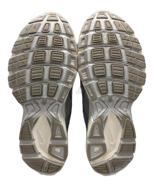 NIKE（ナイキ）NIKE (ナイキ) W INITIATOR/W イニシエーター シルバー サイズ:24の古着・服飾アイテム