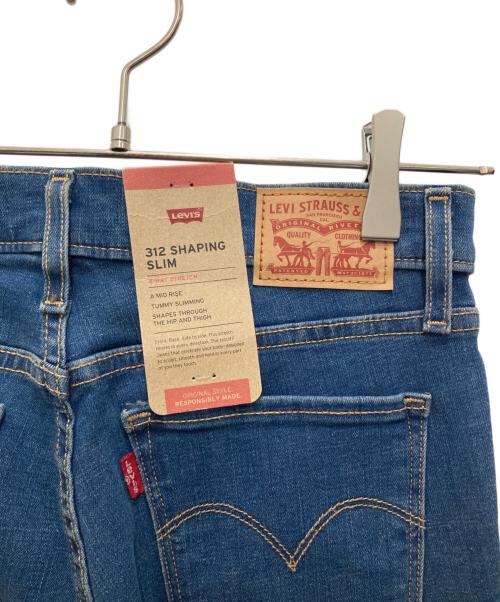 LEVI'S（リーバイス）LEVI'S (リーバイス) シェイピング スリム ストレッチ ジーンズ ブルー サイズ:W27 未使用品の古着・服飾アイテム