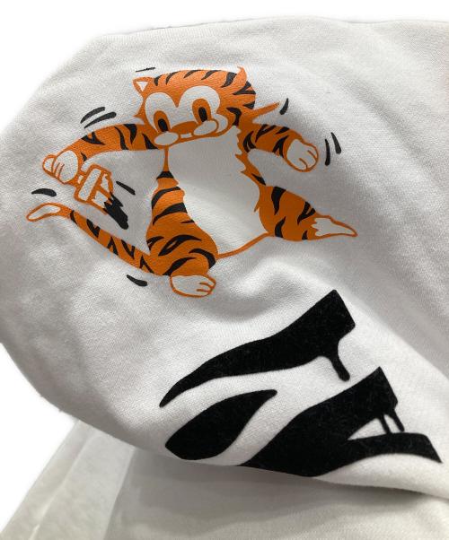 A BATHING APE（ア ベイシング エイプ）A BATHING APE (ア ベイシング エイプ) タイガージップパーカー ホワイト サイズ:Lの古着・服飾アイテム