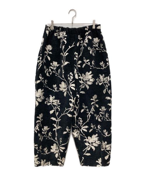 Ayane（アヤネ）ayane (アヤネ) 花柄ジャガードバレルレッグパンツ ホワイト×ブラック サイズ:44 未使用品の古着・服飾アイテム
