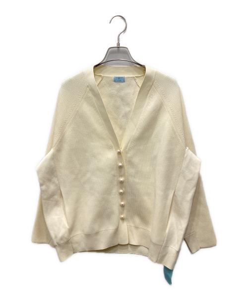 KUMIKYOKU（クミキョク）KUMIKYOKU (クミキョク) パールボタンニットカーディガン アイボリー サイズ:2 未使用品の古着・服飾アイテム