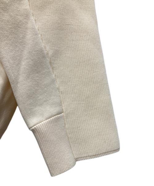 KUMIKYOKU（クミキョク）KUMIKYOKU (クミキョク) パールボタンニットカーディガン アイボリー サイズ:2 未使用品の古着・服飾アイテム