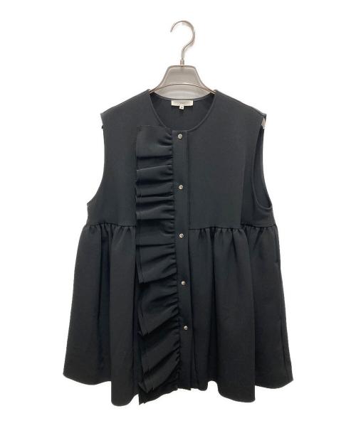 YORI（ヨリ）yori (ヨリ) ダブルクロスフリルジレ ブラック サイズ:38の古着・服飾アイテム