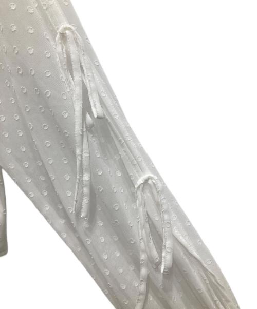 JILL BY JILLSTUART（ジル バイ ジルスチュアート）JILL BY JILLSTUART (ジル バイ ジルスチュアート) バックギャザーシアーシャツ ホワイト サイズ:FRの古着・服飾アイテム