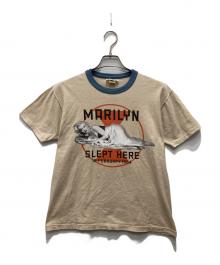 TOYS MCCOY（トイズマッコイ）の古着「MARILYN MONROE TEE "MARILYN SLEPT HERE"/マリリンモンロープリントカットソー」｜ベージュ
