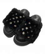 TOGA PULLAトーガ プルラ）の古着「FUR CONCHO SANDALS/ファー・コンチョ・サンダル」｜ブラック