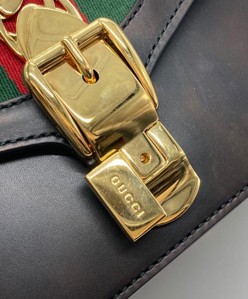 GUCCI（グッチ）GUCCI (グッチ) シルヴィ ミニチェーンショルダーバッグ ブラックの古着・服飾アイテム