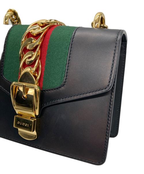 GUCCI（グッチ）GUCCI (グッチ) シルヴィ ミニチェーンショルダーバッグ ブラックの古着・服飾アイテム