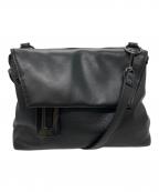 ear PAPILLONNERイアパピヨネ）の古着「樹脂チャームフラップショルダーバッグ」｜ブラック