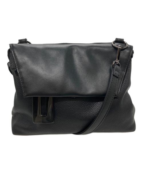 ear PAPILLONNER（イアパピヨネ）ear PAPILLONNER (イアパピヨネ) 樹脂チャームフラップショルダーバッグ ブラックの古着・服飾アイテム