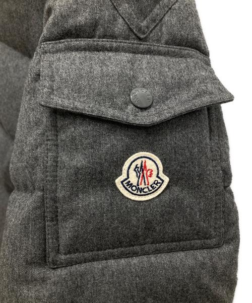 MONCLER（モンクレール）MONCLER (モンクレール) MONTGENEVREダウンジャケット グレー サイズ:2の古着・服飾アイテム